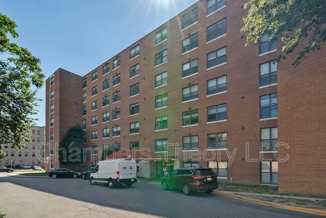 Building Photo - 3902 14th St NW Unit Apt 420