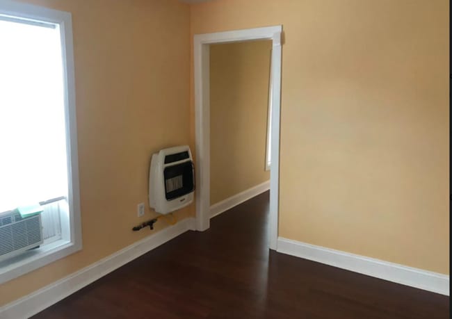 Photo - 536 Jefferson St