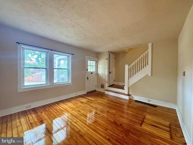 Photo - 2105 Gilles St