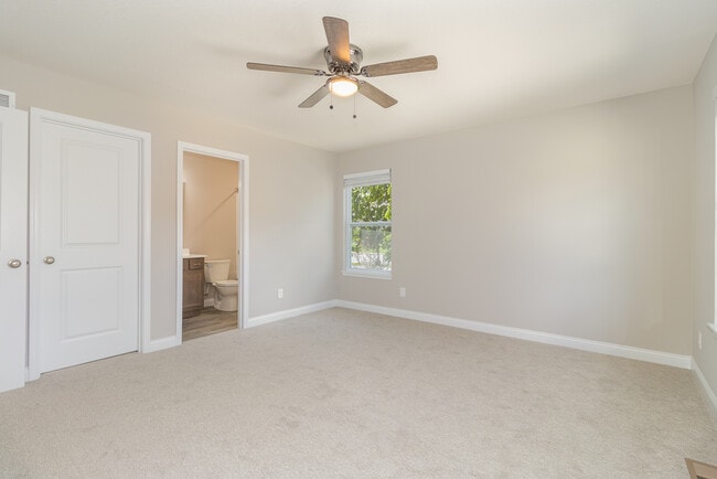 Photo - 2301 Point Pl