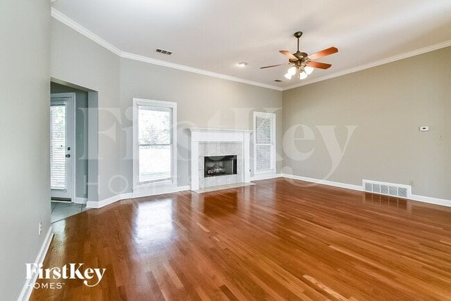 Photo - 1713 Belledeer Dr W