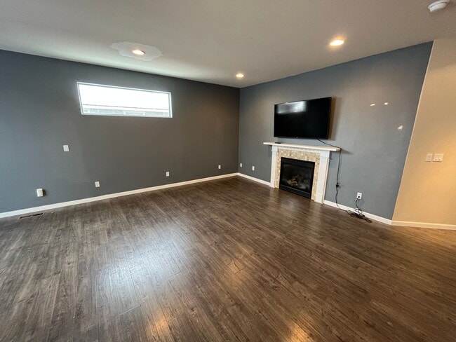 Photo - Quiet 3 Bed/2.5 Bath Home With Fenced Back...