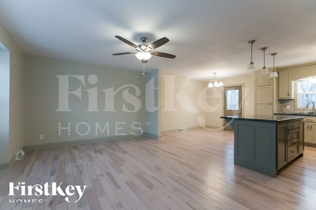 Photo - 16512 Greenwald Dr