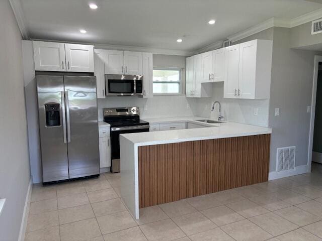 Building Photo - 5580 Honeysuckle Dr Rental