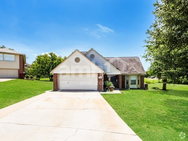 Building Photo - 13318 Hilltop Cir Rental