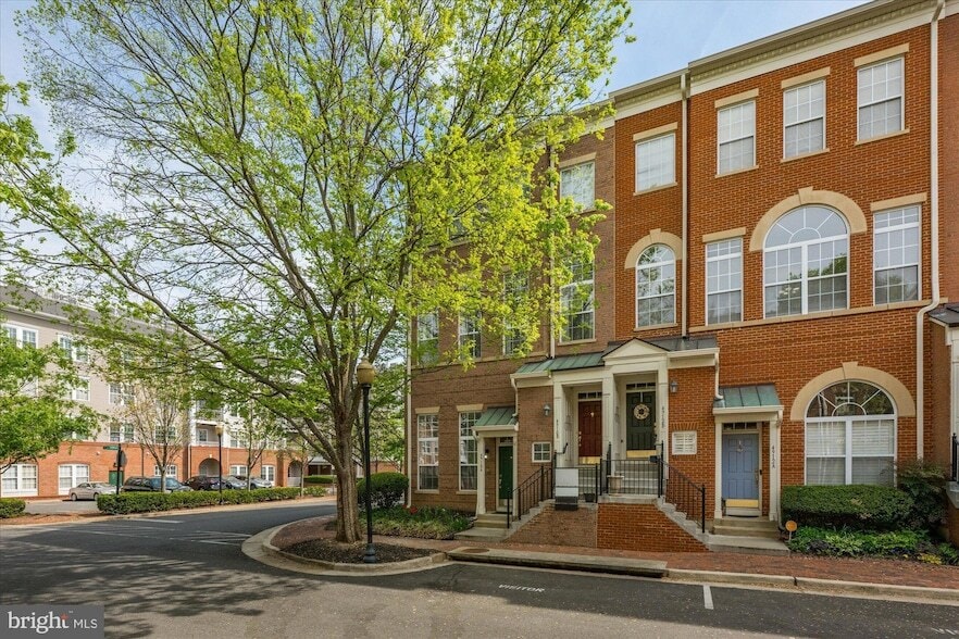 Photo - 4910 Barbour Dr