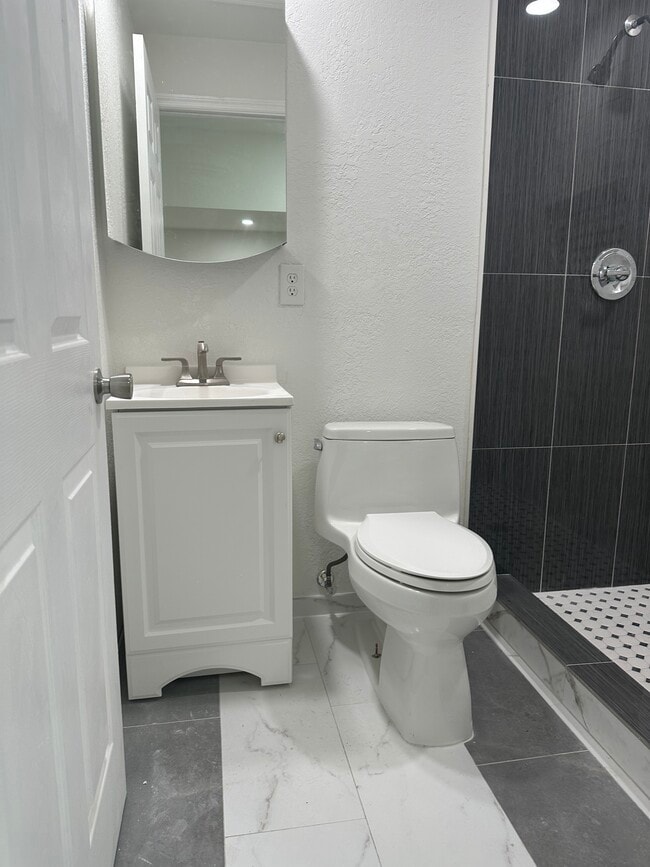 Photo - 9860 SW 161st Ave