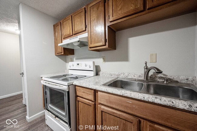 Photo - 3736 N Meridian St Condo Unit 4
