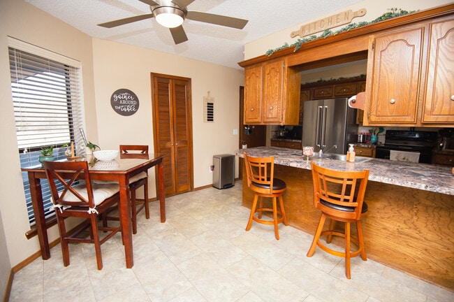 Photo - 4901 N Rogers Dr