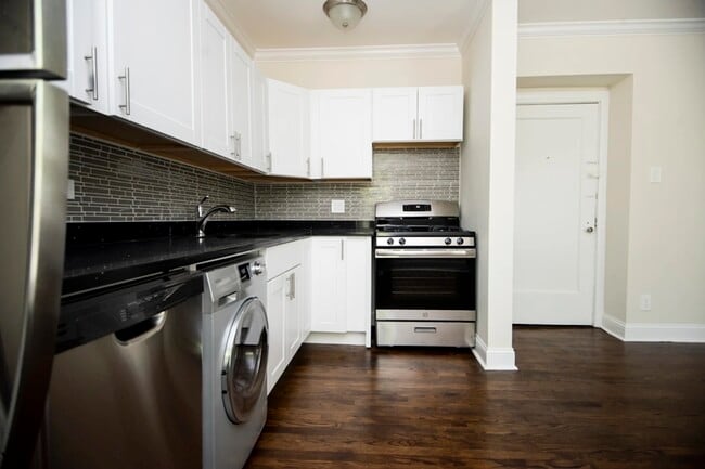 Photo - 2127 N Dayton St Unit 201