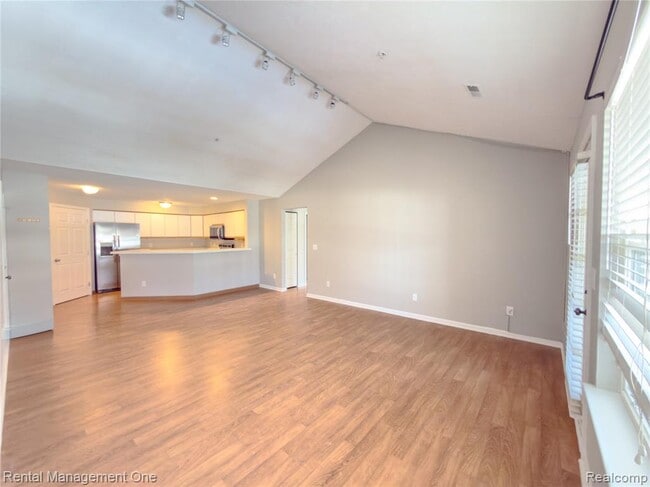 Photo - 1341 Millbrook Trail