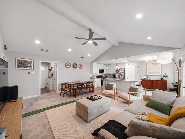 Photo - 5014 Mary Lou Dr