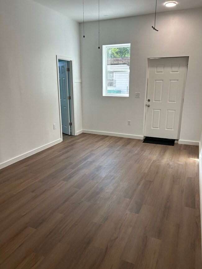 55 Main St