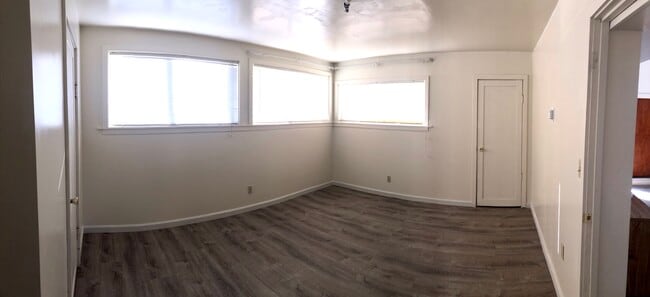 Dormitorio principal - 562 Van Buren St Unidad Back