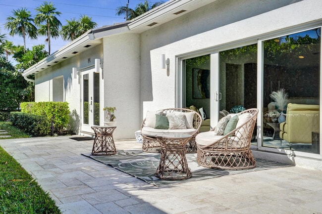 Photo - 1212 Hillsboro Mile Unit Villa 14