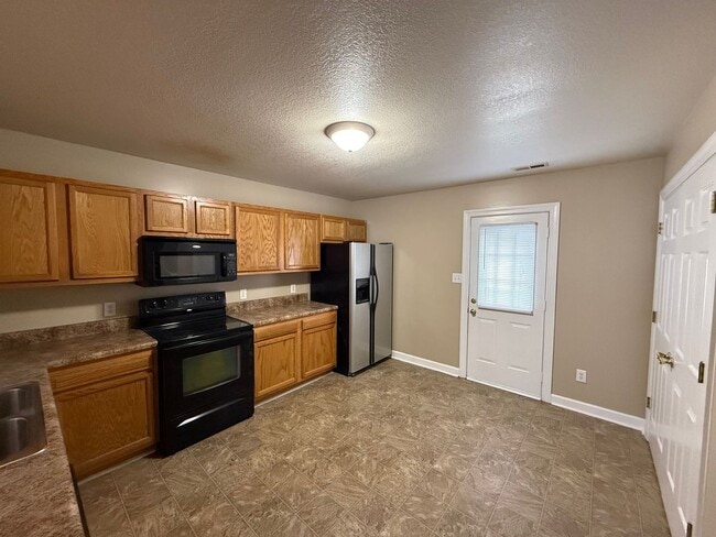 Photo - 110 Ashwood Dr