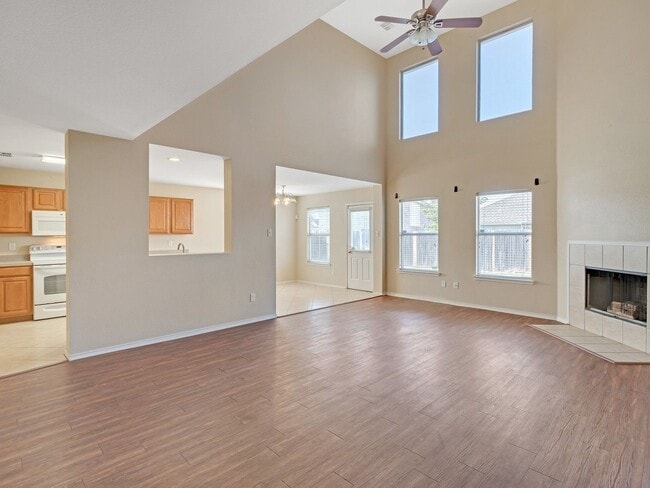 Photo - 1029 Magnolia Ln