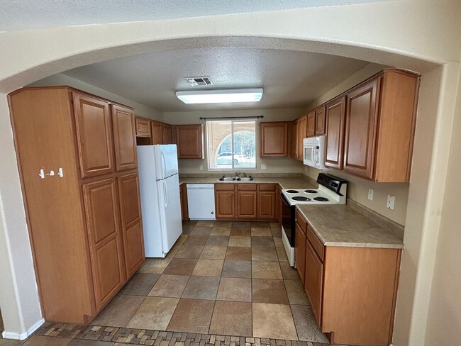 Photo - 2434 S 83rd Dr