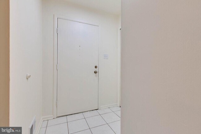 5461 Enberend Terrace
