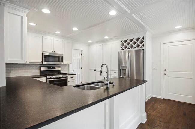 Photo - 4009 Dover Ave