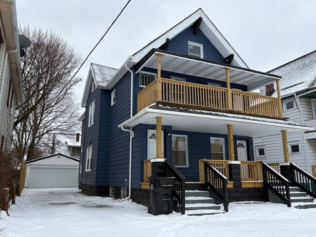 Building Photo - 10410-10412 Adams Ave Cleveland Oh 44108  .SSC Unit 10410