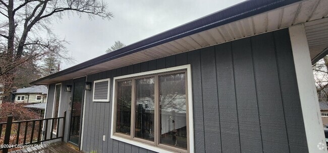 Building Photo - 1223 Weingartner Rd Rental