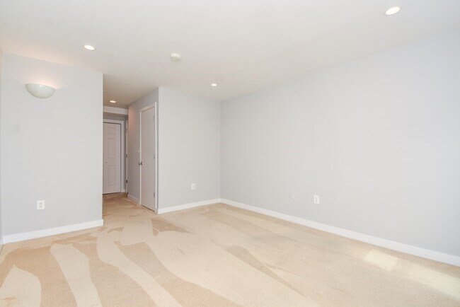 Photo - 20 Chestnut St Unit 405