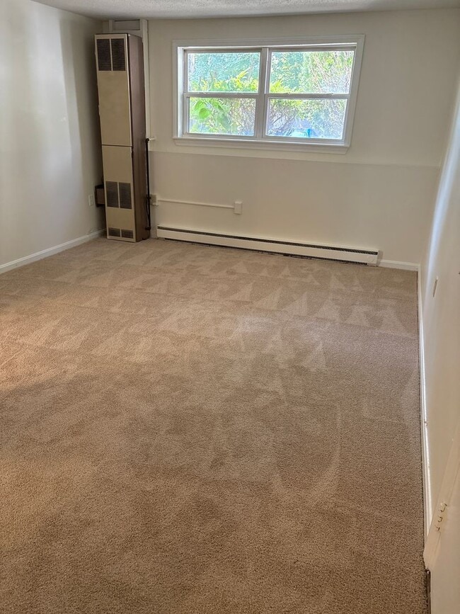 Photo - High Ridge Apartments - Two Bedroom One Bath Apartments - Heat & Hot Water Included