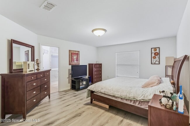 Photo - 4300 Millicent Cir