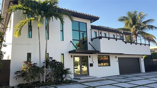 Building Photo - 13300 Biscayne Bay Terrace