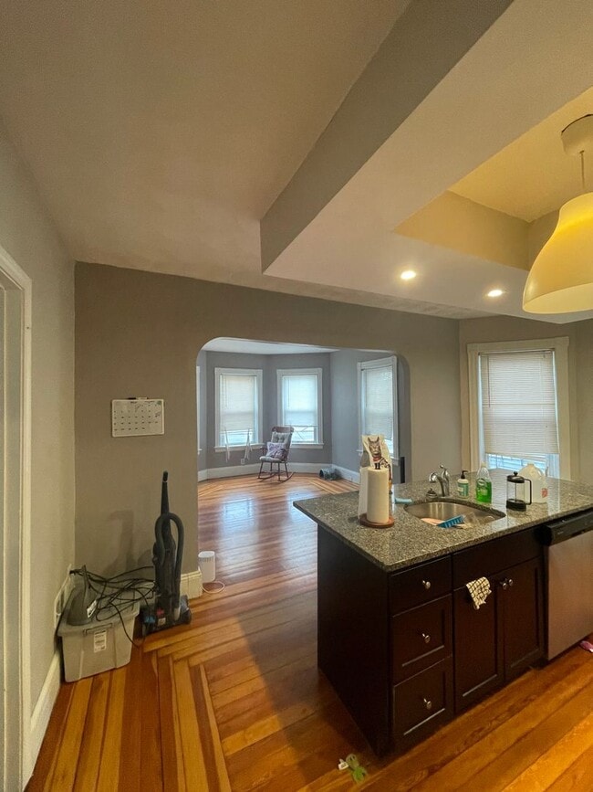 Building Photo - 644 Smith St Unit 644 Smith #1