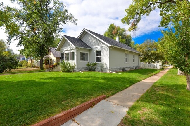 Photo - Beautifully remodeled 3 Bedroom Bungalow in Old Town