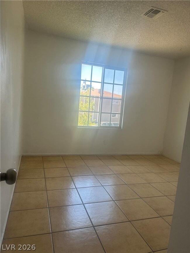 Photo - 1508 Cobb Ln