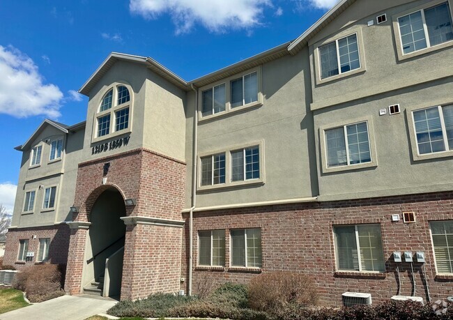 Building Photo - 1219 S 1850 W Rental