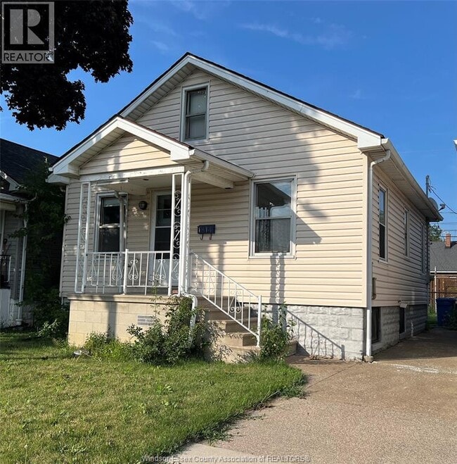 Photo - 1814 Cadillac St