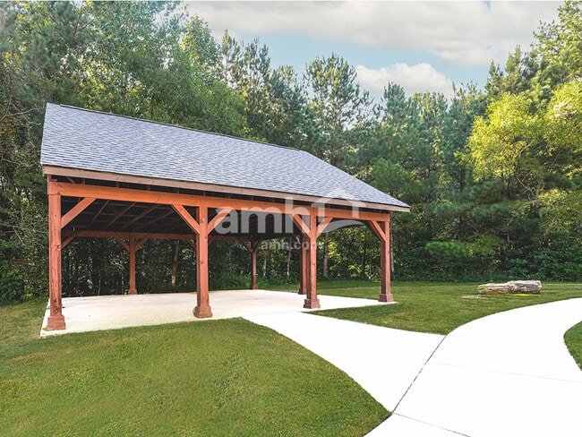 Photo - 589 Woodall Rd