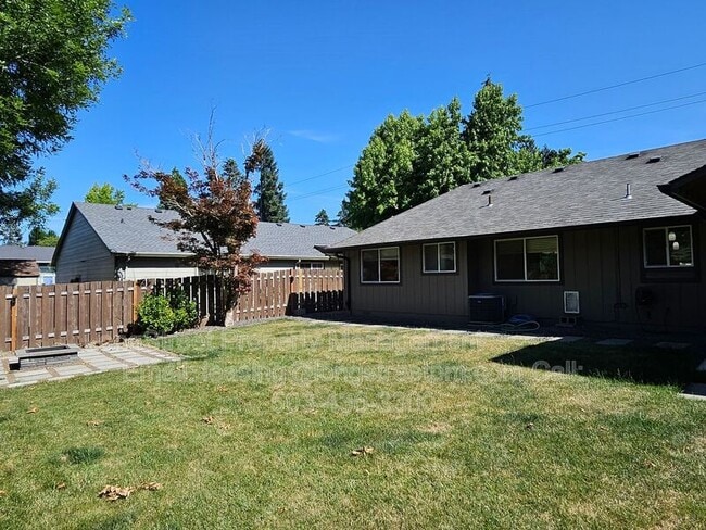Photo - 8645 SW Avery St