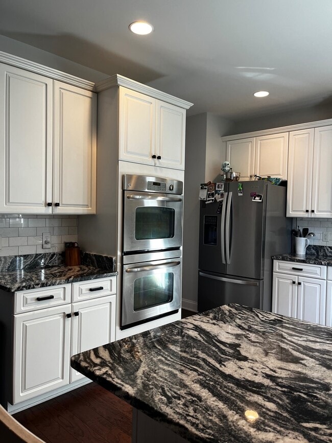 Photo - 413 Chablis Way