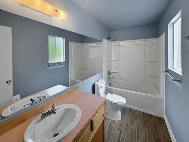 Photo - Beautiful and Bright View Ridge Condo Unit 201