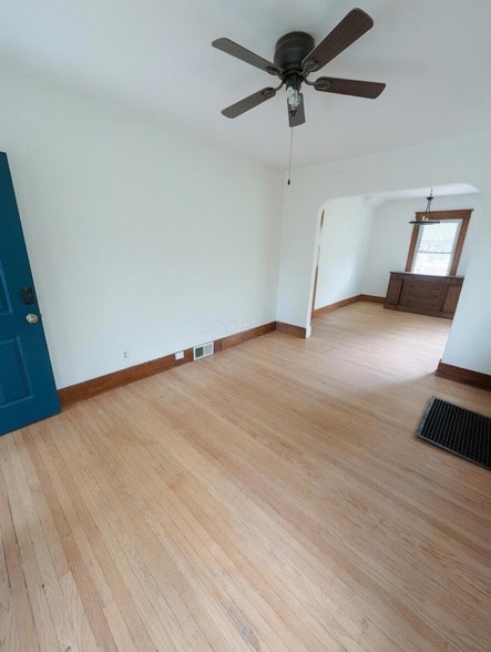 Photo - 490 E Oakland Ave