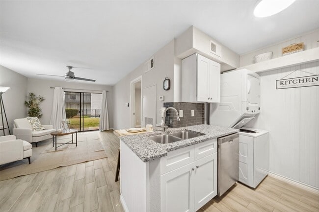 Building Photo - 13151 Walden Rd Unit 175 Rental
