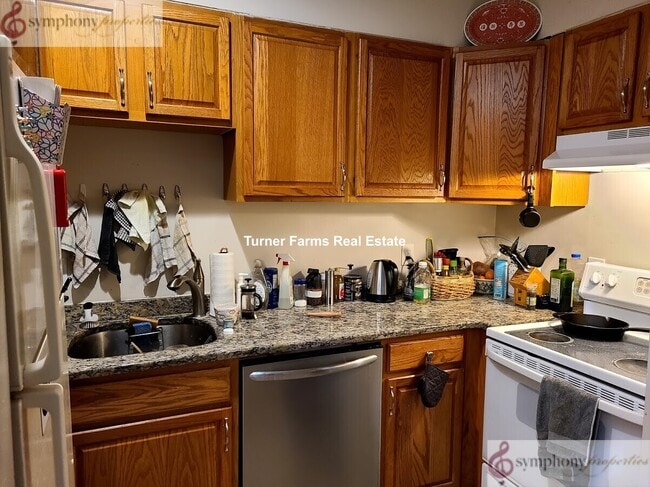 Building Photo - 65 Hemenway St Unit 10A