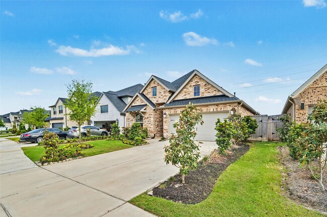 Photo - 31527 Splitting Willow Ln