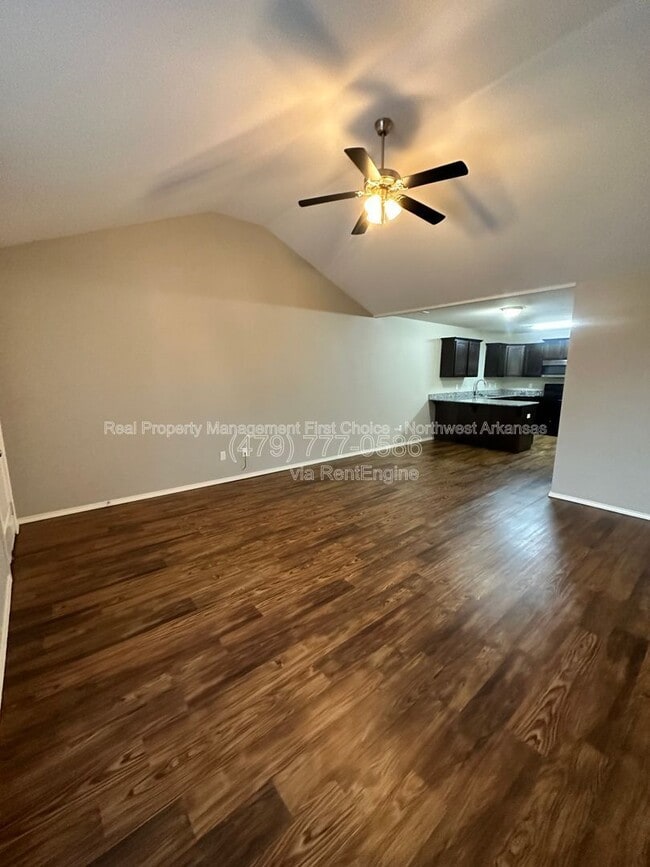 Photo - 2900 SW Amberwood Ave Unit 2