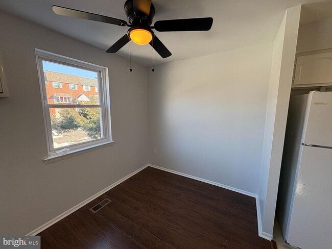 Photo - 3918 Stevenson St