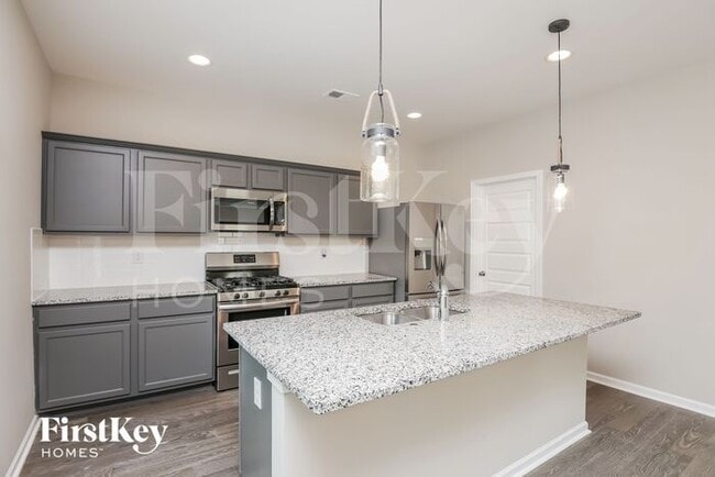 Photo - 2117 Massey Ln