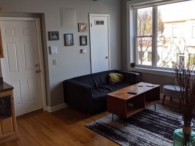 Photo - 4363 N Lincoln Ave Unit 2