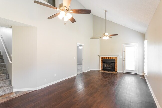 Photo - 2605 Paddle Wheel Dr