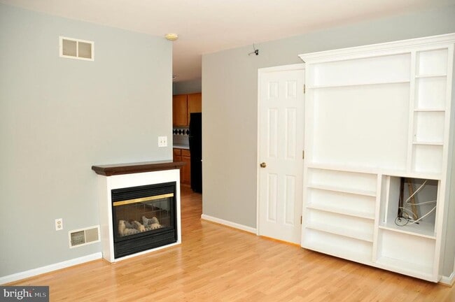 Photo - 125 N Towne Ct
