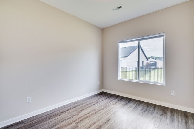 1731 E Cloverbrook Ct